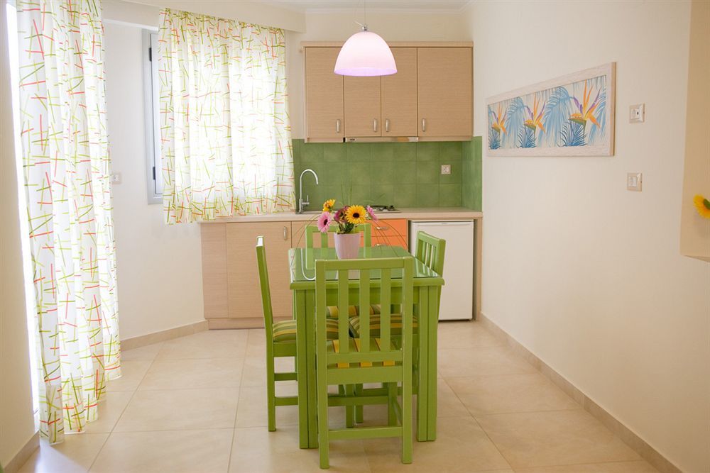 Amaryllis Hotel Apartments Tolón Buitenkant foto